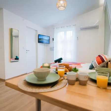 Apartmán Confort ! Ville, Climatisation, Parking, Wifi, Calme, Tv *