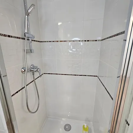 Confort ! Ville, Climatisation, Parking, Wifi, Calme, Tv Apartmán *