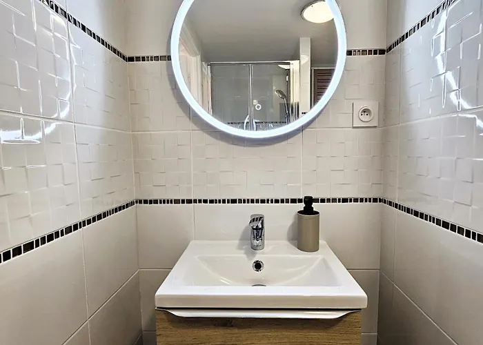 Appartement Confort ! Ville, Climatisation, Parking, Wifi, Calme, Tv